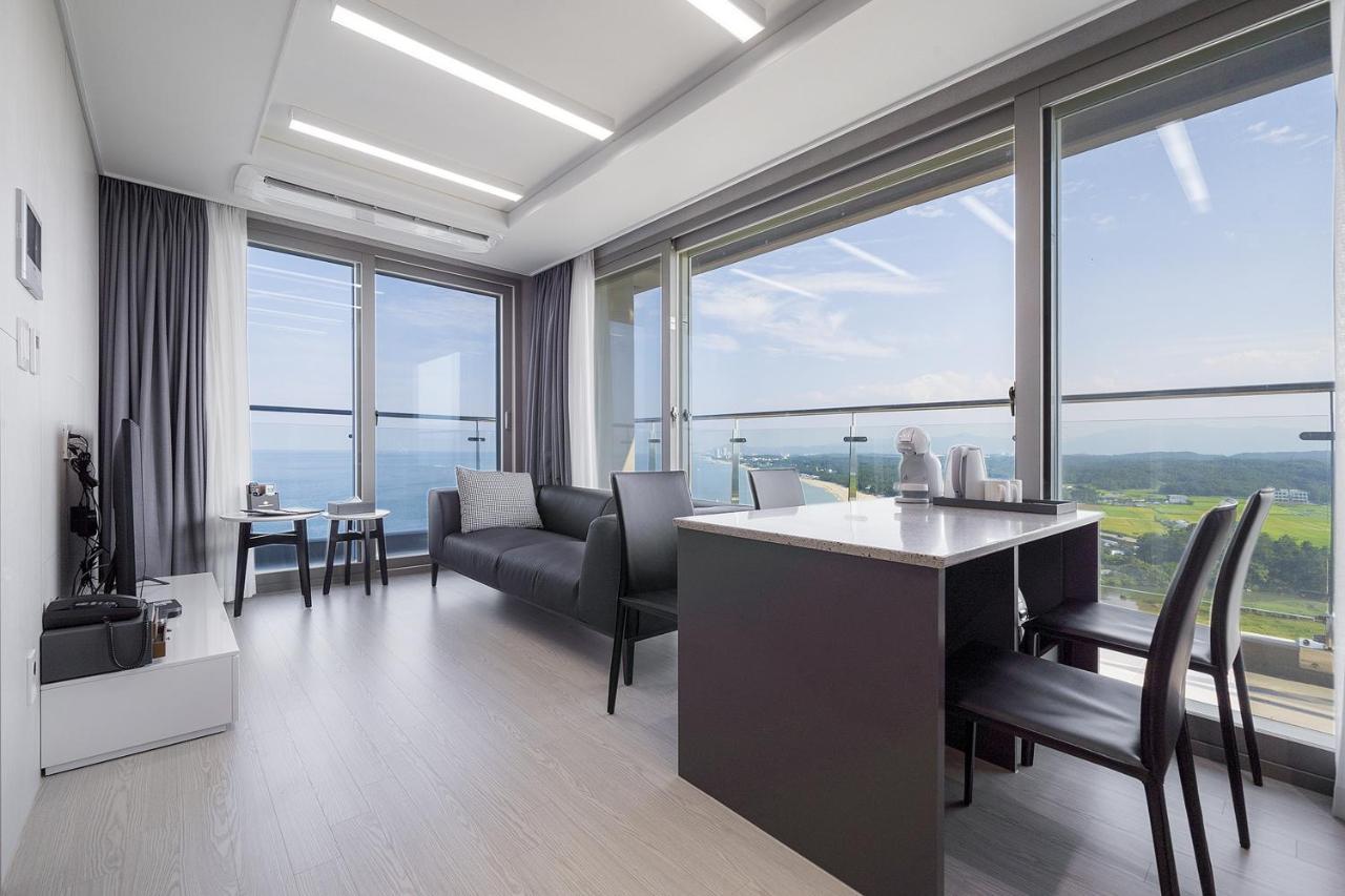 Gangneung Chonpines Ocean Suites Hotel 외부 사진